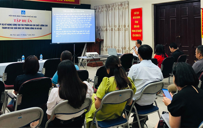 Mở lớp đào tạo đại học báo chí văn bằng II cho phóng viên, biên tập viên Thủ đô