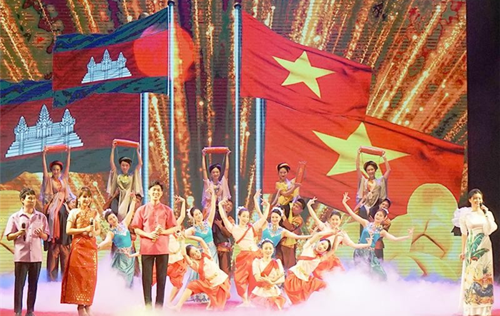 Dấu mốc tình láng giềng hữu nghị Việt Nam-Campuchia