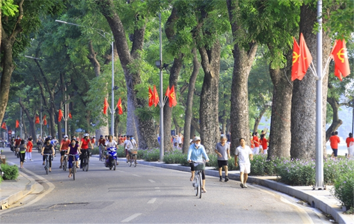 Phê phán một số quan điểm phủ nhận chủ nghĩa Mác - Lênin và con đường đi lên chủ nghĩa xã hội ở Việt Nam