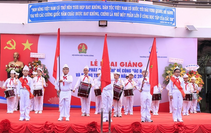 Phát động chủ đề công tác Đội và phong trào thiếu nhi năm học 2022-2023: “Thiếu nhi Việt Nam - Làm nghìn việc tốt, Tiến bước lên Đoàn”