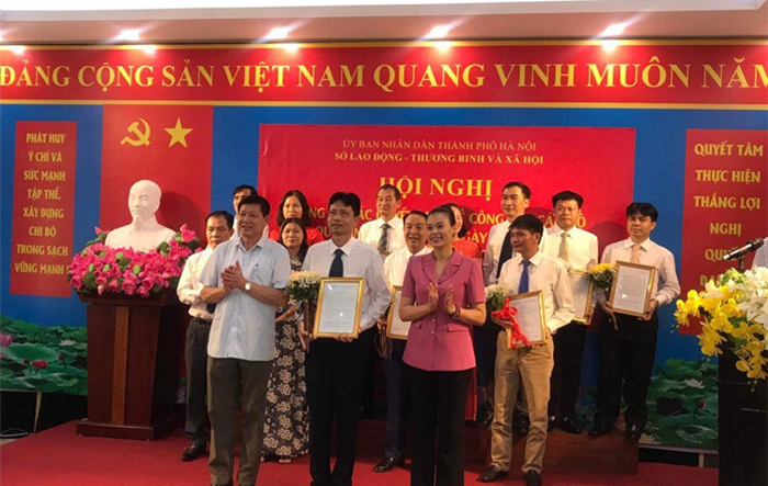 Sở Lao động - Thương binh và Xã hội Hà Nội công bố các quyết định về công tác cán bộ