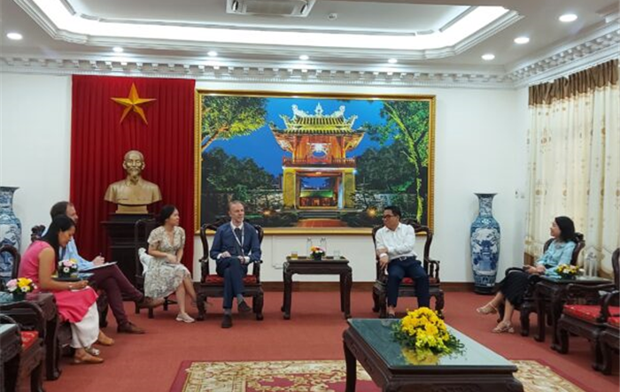 Giám đốc Sở Văn hóa và Thể thao Hà Nội làm việc với Ngài Trưởng đại diện UNESCO tại Việt Nam, Giám đốc Viện Pháp tại Hà Nội
