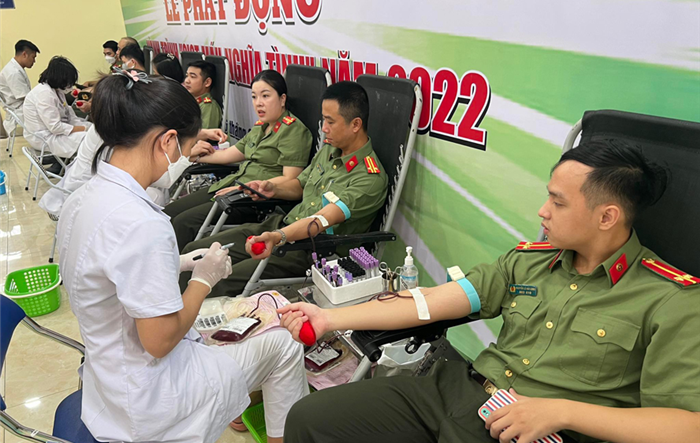 Công an thành phố Hà Nội phát động ''Hành trình giọt máu nghĩa tình năm 2022''