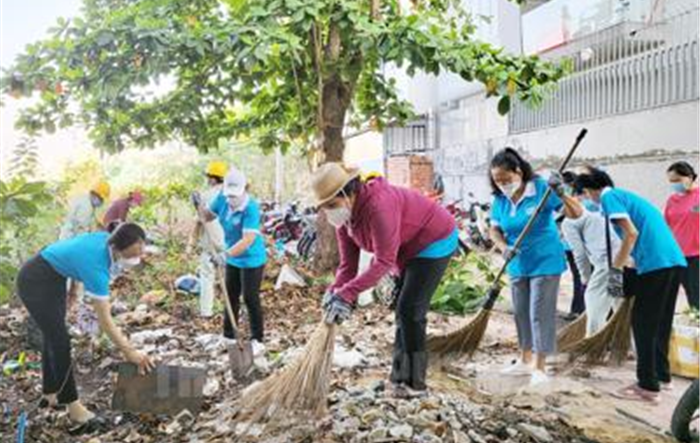Thành phố Hà Nội triển khai các hoạt động vệ sinh môi trường, vệ sinh cá nhân phòng, chống dịch, bệnh 
