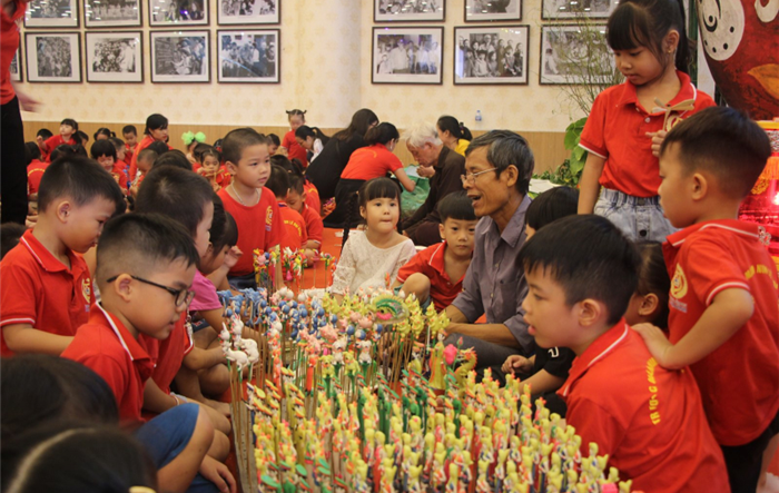 Lễ hội “Bánh Trung thu và trái cây 3 miền” tại Hà Nội