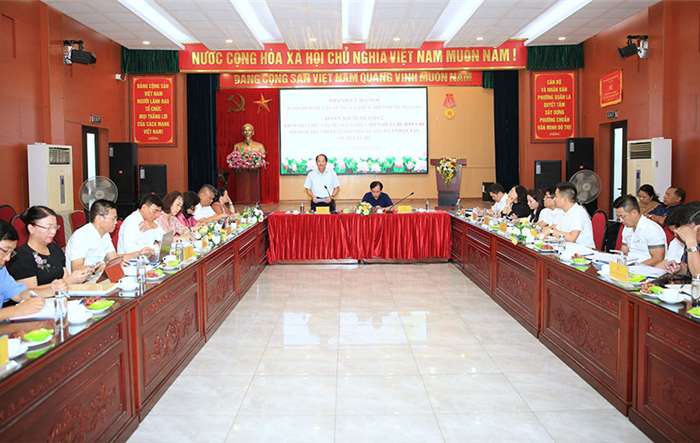 Kiểm tra việc xây dựng và thực hiện Quy chế dân chủ ở cơ sở tại Quận ủy Tây Hồ, Sở Giao thông Vận tải
