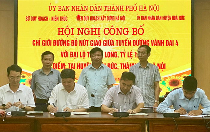 Hội nghị công bố chỉ giới đường đỏ nút giao giữa đường Vành đai 4 với Đại lộ Thăng Long