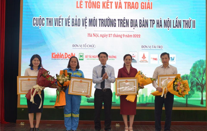 Lễ trao giải cuộc thi viết về "Bảo vệ môi trường trên địa bàn thành phố Hà Nội lần thứ II"