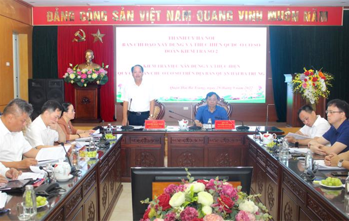 Trưởng ban Dân vận Thành uỷ kiểm tra việc thực hiện Quy chế dân chủ trong công tác giải phóng mặt bằng, trật tự xây dựng tại quận Hai Bà Trưng