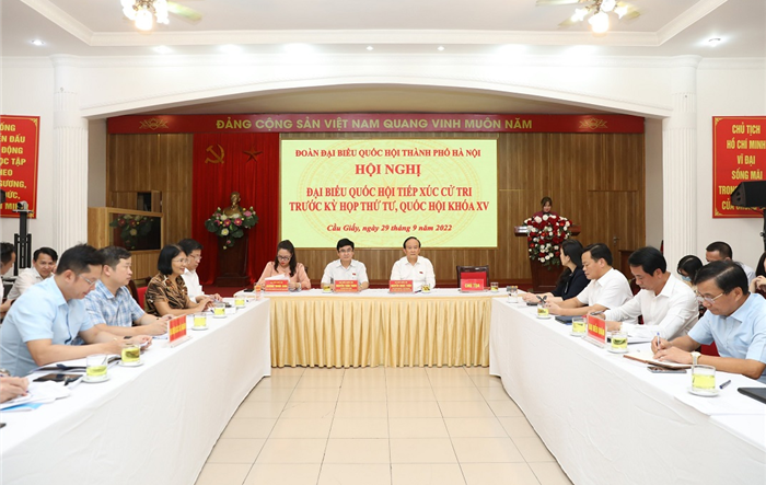 Cử tri quận Cầu Giấy kiến nghị nhà nước cần xây dựng thêm các trường phổ thông công lập