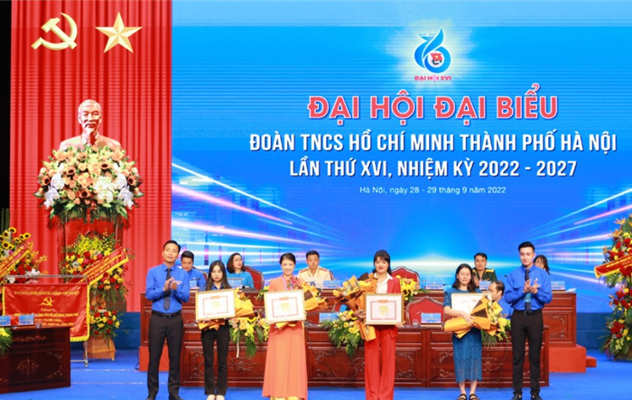 Trao giải cuộc thi Sáng tác bài hát chủ đề và Thiết kế biểu trưng tuyên truyền Đại hội