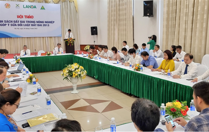 Hội thảo "Chính sách đất đai trong nông nghiệp - góp ý sửa đổi Luật Đất đai 2013"