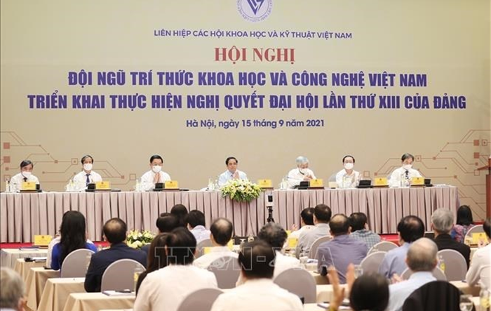 Sự lãnh đạo của Đảng đối với công tác xây dựng và phát triển đội ngũ trí thức ở nước ta