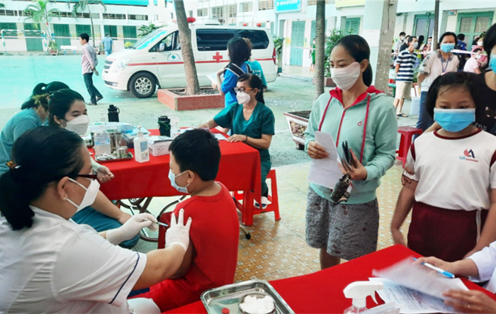 Bộ Y tế hướng dẫn sử dụng khẩu trang phòng, chống dịch Covid-19 tại nơi công cộng