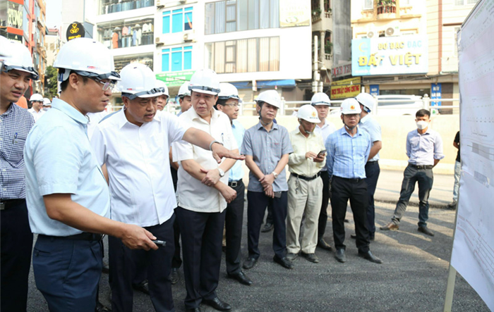 Chủ tịch UBND Thành phố Trần Sỹ Thanh kiểm tra hiện trường một số dự án giao thông trọng điểm