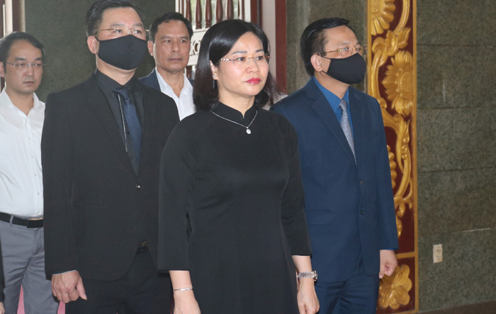 Lãnh đạo thành phố Hà Nội viếng đồng chí Nguyễn Thọ Chân
