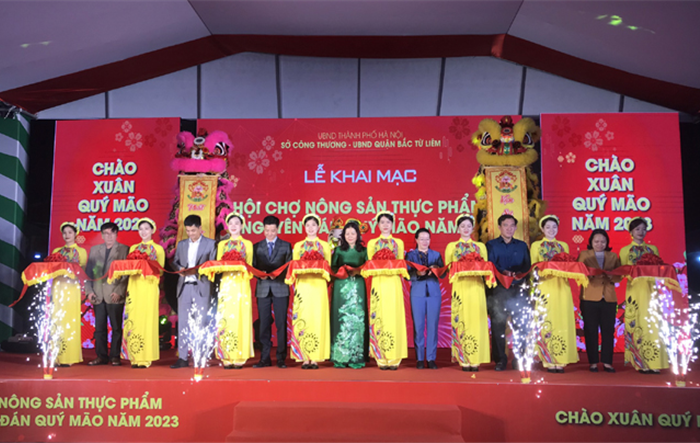 200 gian hàng tham gia Hội chợ nông sản thực phẩm Tết Quý Mão 2023