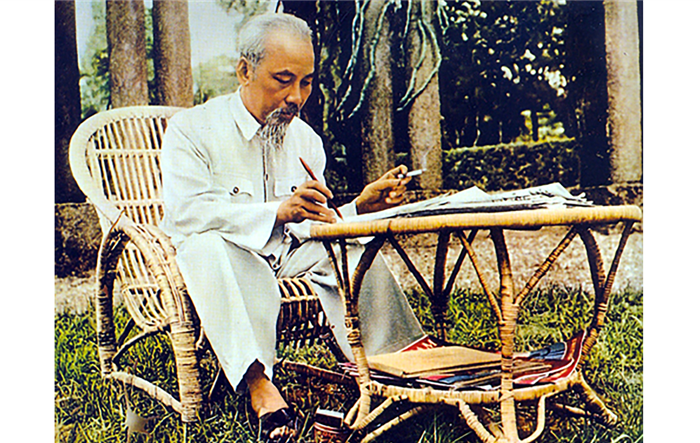 Hồ Chí Minh người khơi nguồn khát vọng dân tộc