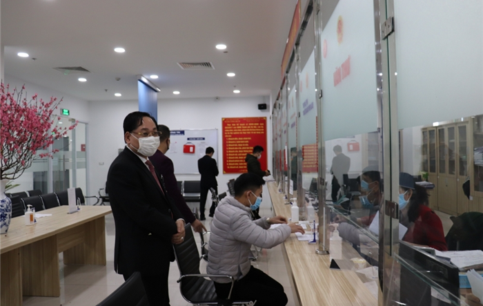 Thành phố Hà Nội tiến hành kiểm tra công vụ việc giải quyết thủ tục hành chính, dịch vụ công năm 2023