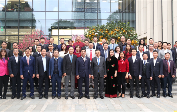 Chủ tịch UBND thành phố Trần Sỹ Thanh động viên sản xuất đầu năm tại Tập đoàn Thành Công
