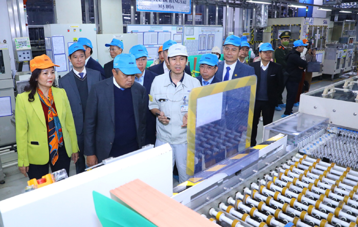 Chủ tịch UBND thành phố Trần Sỹ Thanh động viên sản xuất đầu năm tại Công ty Meiko Việt Nam