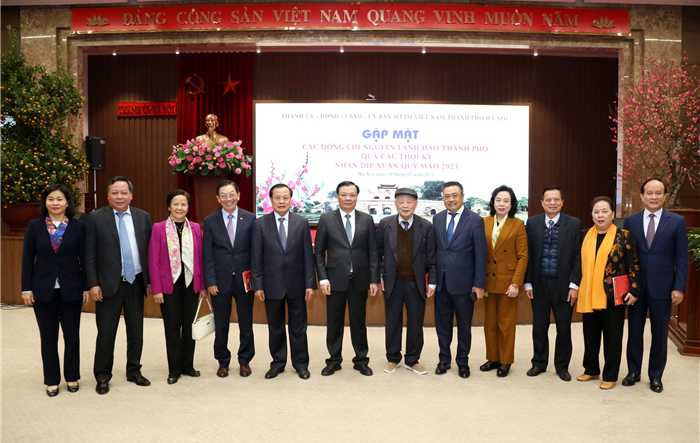Nguyên lãnh đạo thành phố đánh giá  kết quả Hà Nội đạt được năm 2022 rất vẻ vang