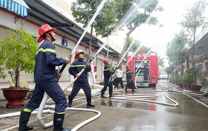Thành phố Hà Nội phê duyệt và tổ chức phương án chữa cháy, cứu nạn, cứu hộ huy động nhiều lực lượng, phương tiện tham gia