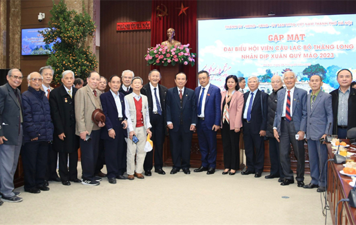 Lãnh đạo thành phố Hà Nội gặp mặt đại biểu hội viên Câu lạc bộ Thăng Long