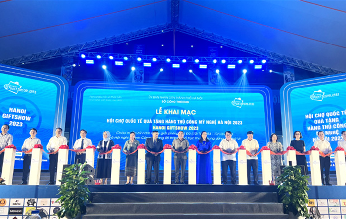 Khai mạc Hội chợ quốc tế Quà tặng hàng thủ công mỹ nghệ Hà Nội 2023 