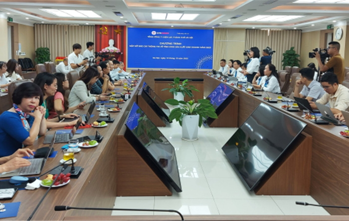 EVNHANOI thay đổi lịch ghi chỉ số công tơ điện