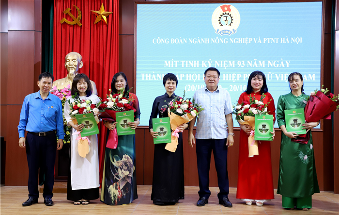 Ra mắt Ban Nữ công Công đoàn ngành nông nghiệp và phát triển nông thôn thành phố Hà Nội khóa VI