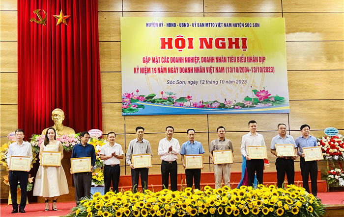 Ra mắt Hội doanh nghiệp huyện Sóc Sơn và biểu dương 30 doanh nghiệp, doanh nhân tiêu biểu