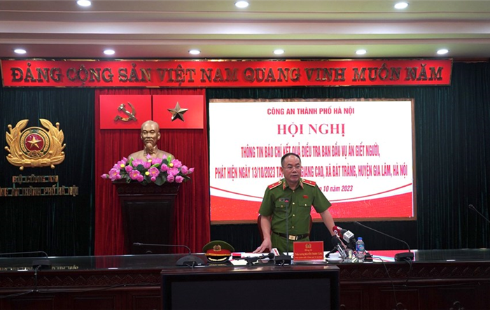 Chủ tịch UBND thành phố khen thưởng thành tích xuất sắc đột xuất trong công tác đấu tranh, phòng chống tội phạm