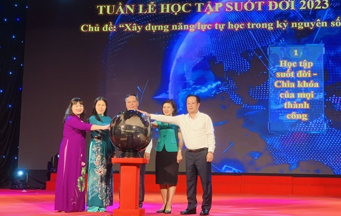 Lễ khai mạc Tuần lễ hưởng ứng học tập suốt đời năm 2023 với chủ đề “Xây dựng năng lực tự học trong kỷ nguyên số”