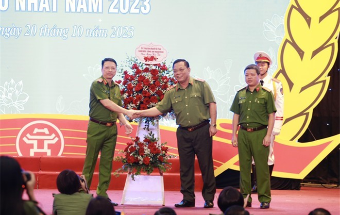Khai mạc Hội thi nữ Cảnh sát khu vực Công an Thủ đô tài năng năm 2023