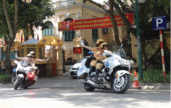 Công an thành phố triển khai phương án bảo đảm trật tự an toàn giao thông bảo vệ kỳ họp thứ 6 Quốc hội khóa XV