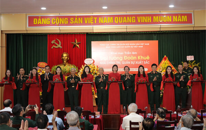 Ấn tượng Triển lãm “Đại tướng Đoàn Khuê - Nhà chính trị, quân sự xuất sắc”