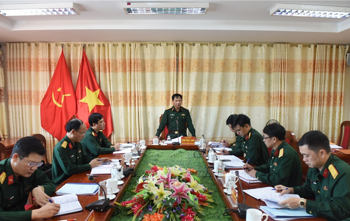 Chính ủy Bộ Tư lệnh Thủ đô Hà Nội thăm và làm việc tại Ban Chỉ huy Quân sự huyện Ba Vì