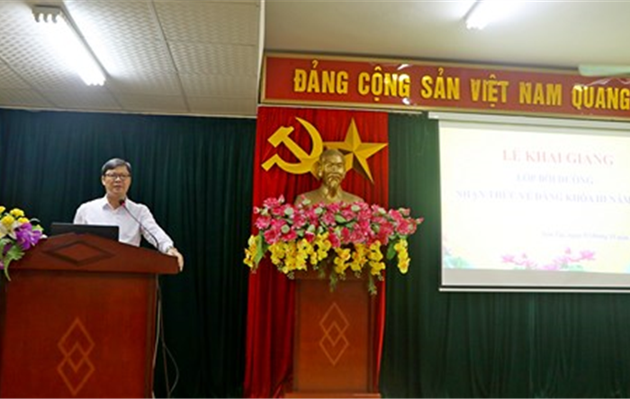 Thị xã Sơn Tây khai giảng lớp bồi dưỡng nhận thức về đảng khóa III năm 2023