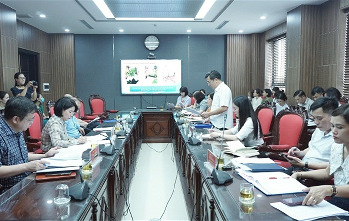 Giám đốc Sở Y tế Hà Nội kiểm tra công tác phòng chống sốt xuất huyết tại quận Tây Hồ