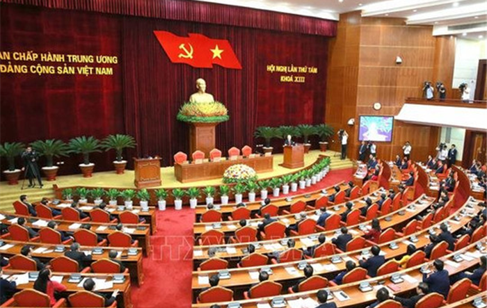 Thông báo Hội nghị lần thứ tám Ban Chấp hành Trung ương Đảng khóa XIII