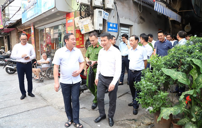 Quận Hoàn Kiếm cần thực hiện tốt hơn nữa phương châm "4 tại chỗ" trong phòng cháy, chữa cháy và cứu nạn, cứu hộ