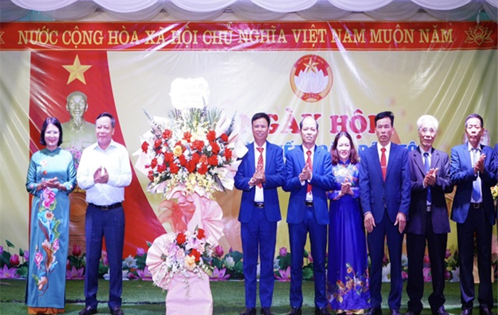 Phó Bí thư Thành ủy Nguyễn Văn Phong dự Ngày hội Đại đoàn kết tại xã Tri Trung