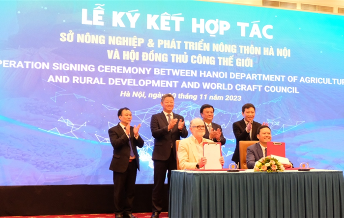 Thành phố Hà Nội ký thỏa thuận hợp tác với Hội đồng Thủ công Thế giới và Đại học Lund về phát triển làng nghề