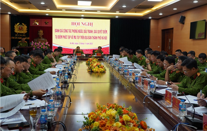Đánh giá công tác phòng ngừa, đấu tranh, giải quyết điểm, tụ điểm phức tạp về ma tuý trên địa bàn thành phố