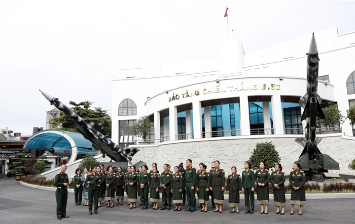 Chia sẻ kinh nghiệm, nâng cao hiệu quả hoạt động công tác Hội Phụ nữ giữa cán bộ Phụ nữ Quân đội nhân dân Lào và Bộ Tư lệnh Thủ đô Hà Nội