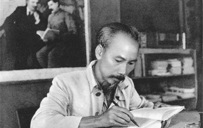 Phê phán quan điểm “Hồ Chí Minh không phải là nhà tư tưởng”