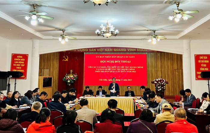 Quận Cầu Giấy tổ chức hội nghị đối thoại về thủ tục hành chính năm 2023