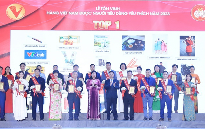 Tôn vinh 150 sản phẩm hàng Việt được người tiêu dùng yêu thích năm 2023
