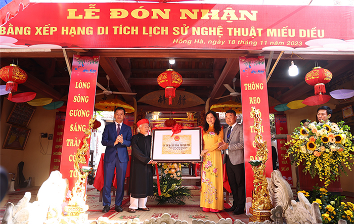 Lễ đón nhận Bằng xếp hạng di tích lịch sử nghệ thuật miếu Diều (miếu Châu Trần) cấp thành phố